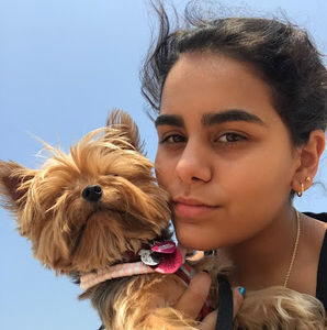 Meet your Posher, Alejandra